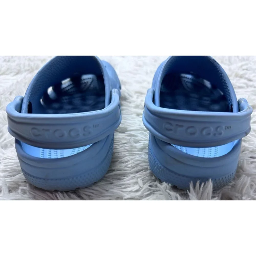Unisex Light Blue Crocs Size M 5 W 7